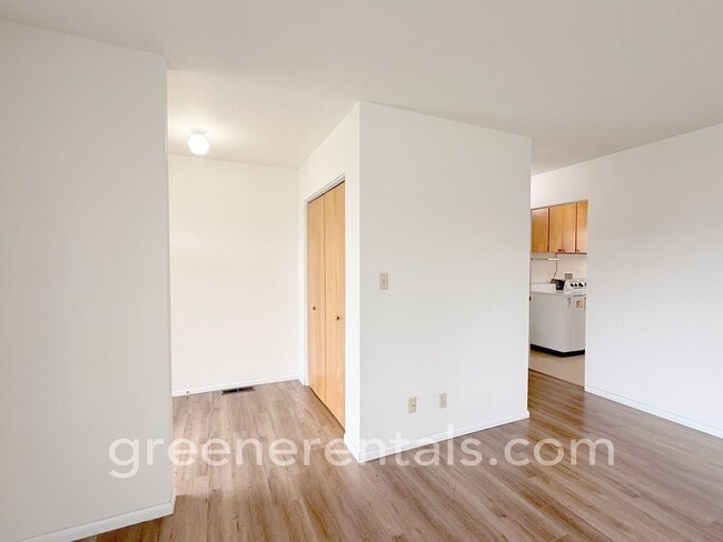 Photo - Charming 2BD/ 1BA Duplex in Montesano