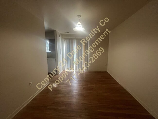 Photo - Lovely 2 BR, 1.5 Bath townhome in the Lexi...