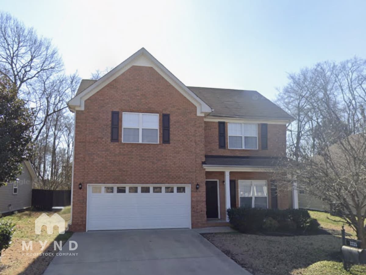 Photo - 3335 Cotswold Ln