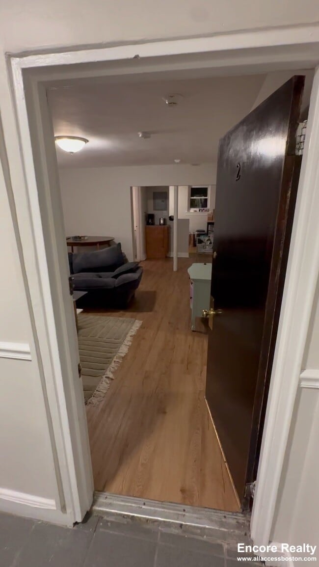 Photo - 69 Chiswick Rd Unidad 8