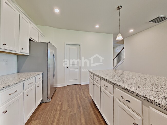 Photo - 146 Willowbrook Dr