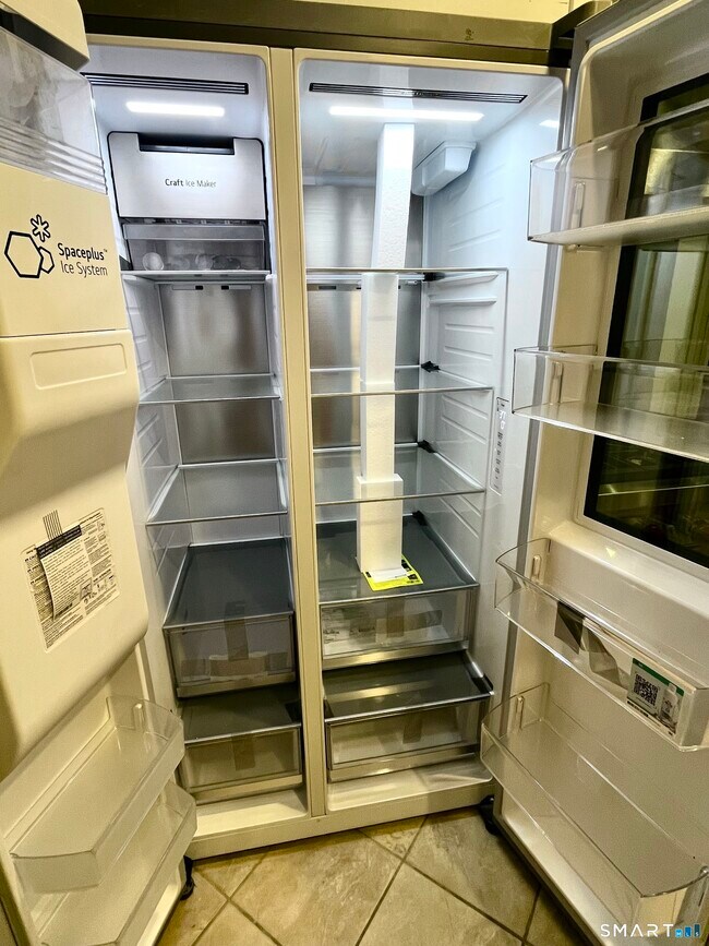 Photo - 81 Black Rock Tpke