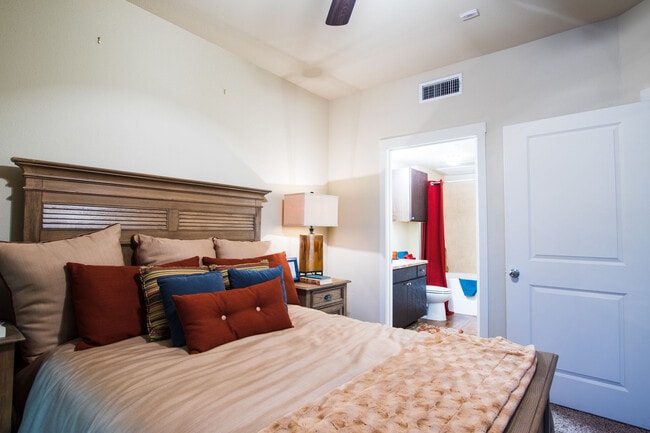Photo - Lodge at Guadalupe Apartments LP