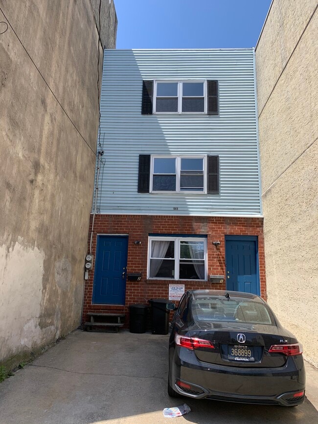 Building Photo - 944 New Market St Unit 1