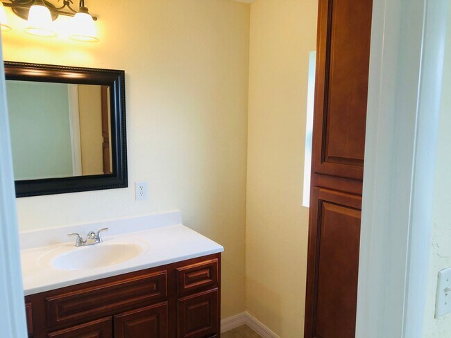 Photo - 1923 Jefferson Ave