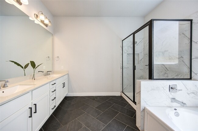 Photo - 4110 Sherman Oak Ln