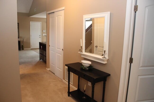 Photo - 96 Arrowfeather Ln