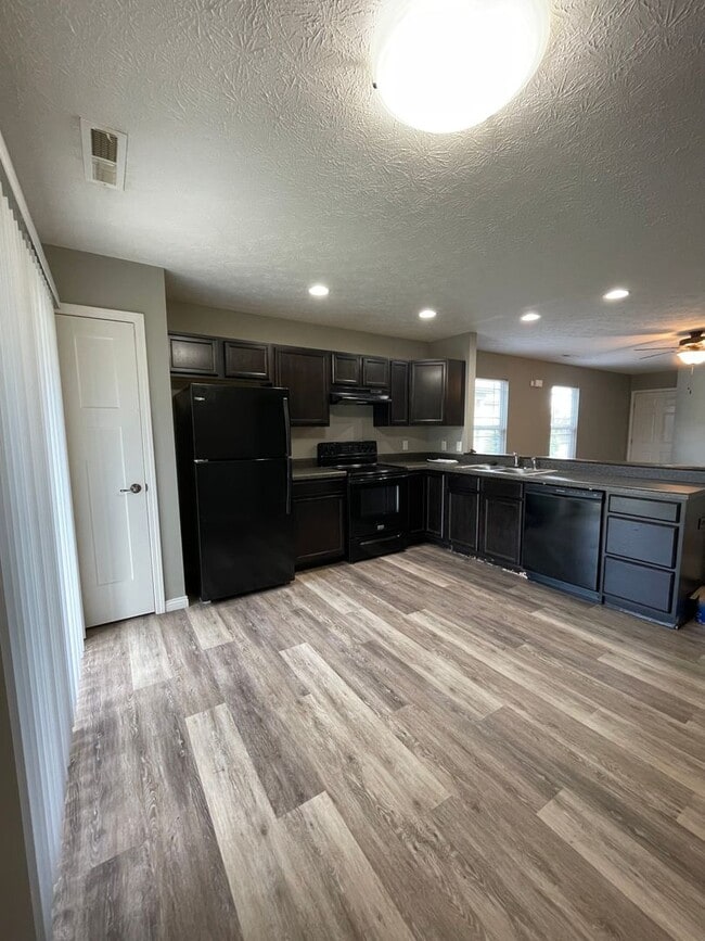 Photo - 1329 Sourgum Ln