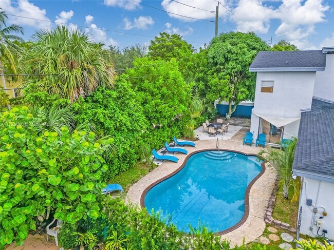 1165 SW 4th Ter