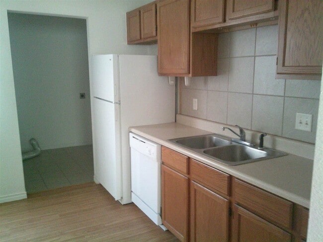 Photo - 1161 NW Ozmun Ave