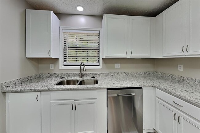 Photo - 4031 Oak Stone Dr