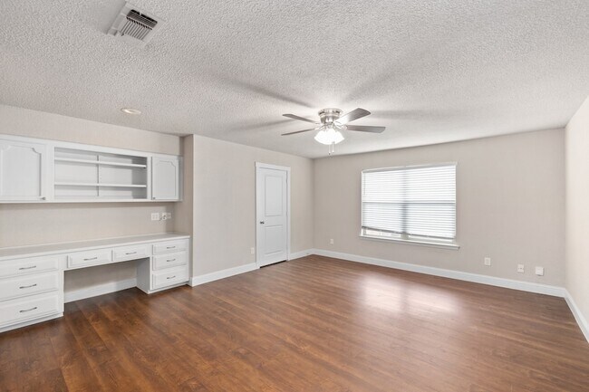 Photo - 6728 Fair Meadows Dr