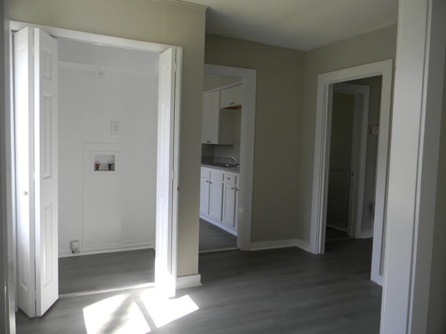 Photo - 312 25th St SW