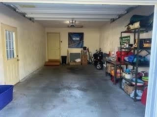 Photo - 623 Foxglove Ln