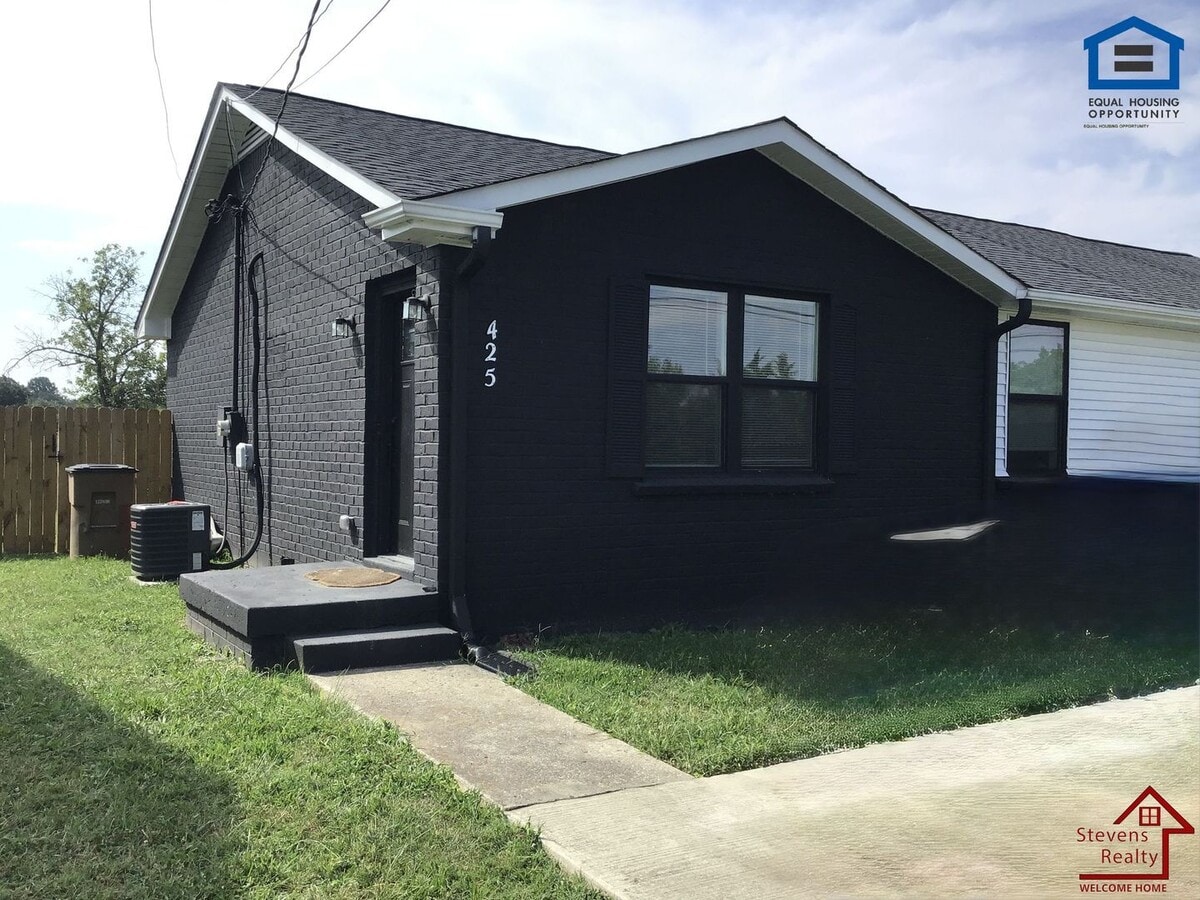 Photo - 427 Revels Dr