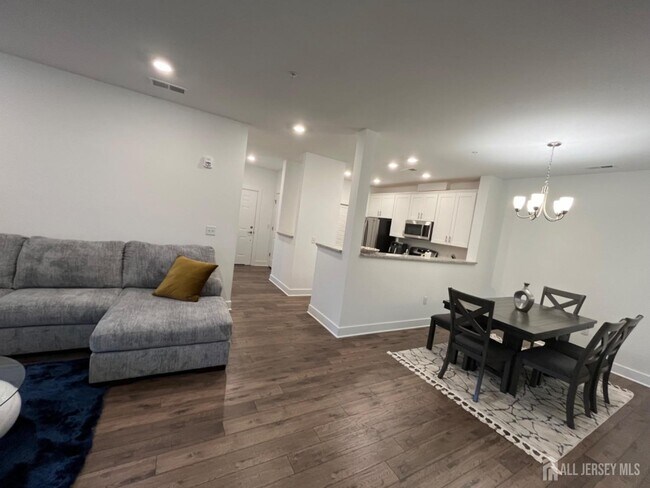 Photo - 826 Stiller Ln