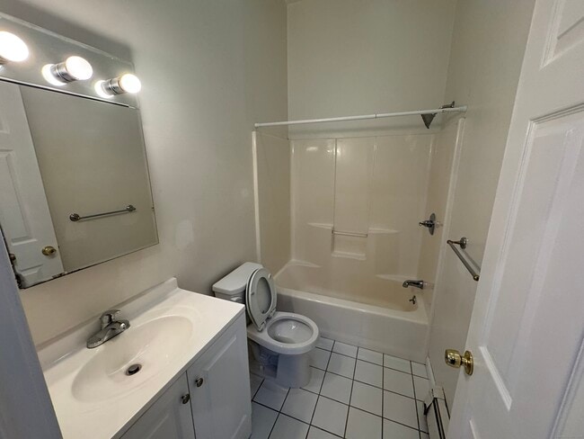 Photo - 1880 Old Town Rd