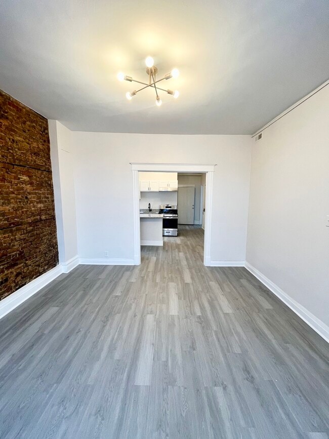 Photo - 2512 S Trumbull Ave Unit 3F