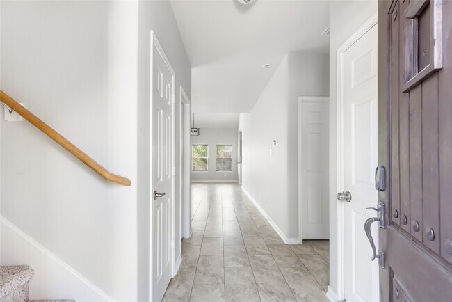 Photo - 10414 Whisper Bluff Dr