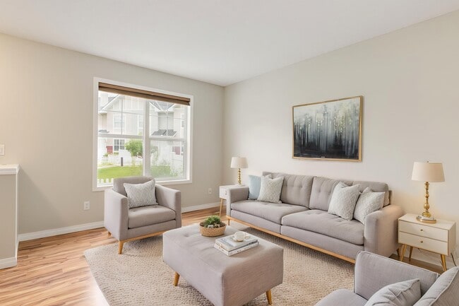 3294 New Brighton Gdns SE