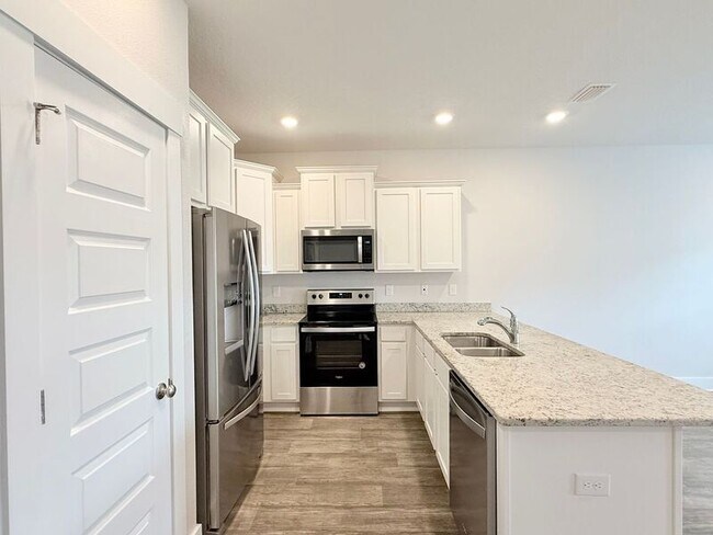 Photo - 1532 Farragut Way