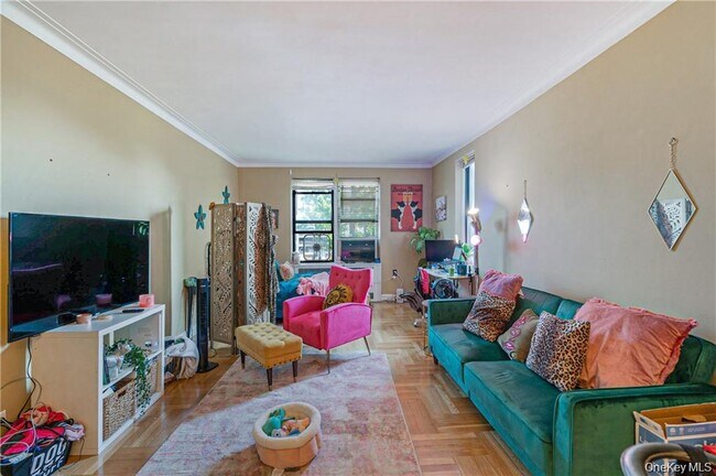 Photo - 210 Martine Ave Unit 5G