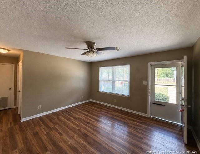 Photo - 404 Miller Ave