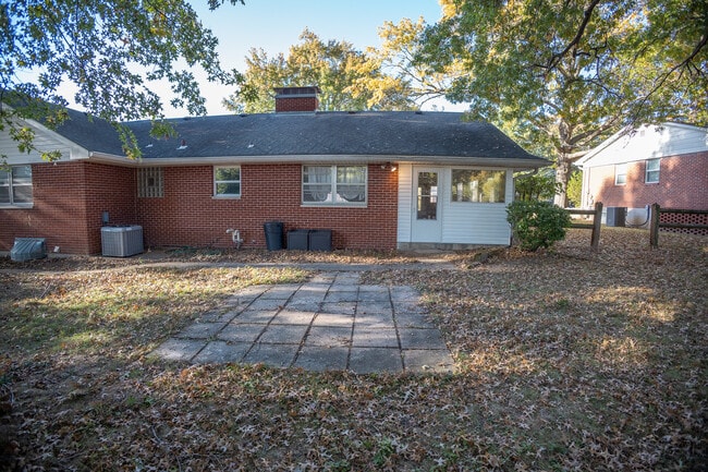 Photo - 634 Norris Dr