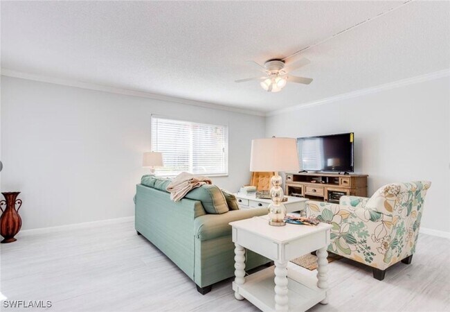Photo - 372 4th Ave S Unidad 372