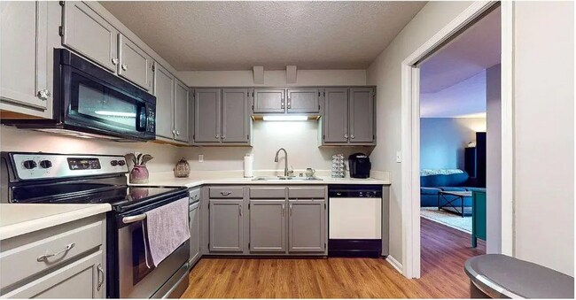 Photo - 3721 Bardstown Rd Unit 205