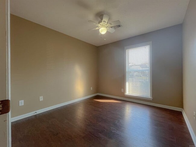 Photo - 153 JamesTown Loop