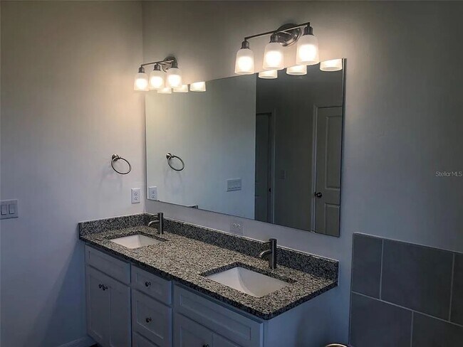 Photo - 13267 Drysdale Ave