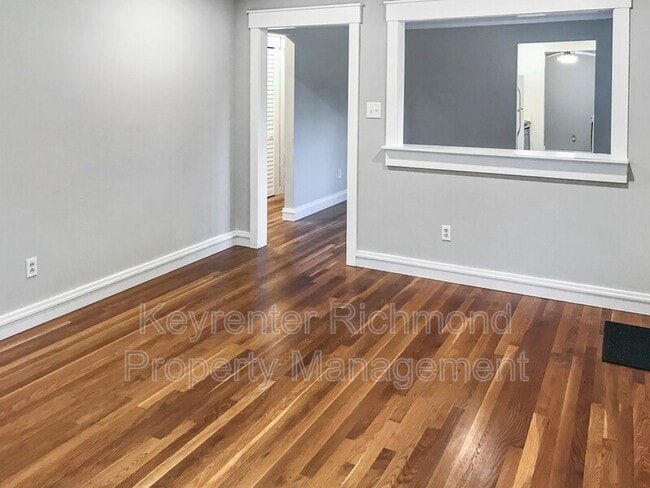 Photo - 9322 Huron Ave