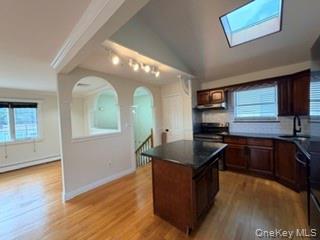 23 W Alhambra Ave