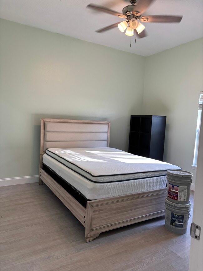 Photo - 136 Reserve Cir Unit 100