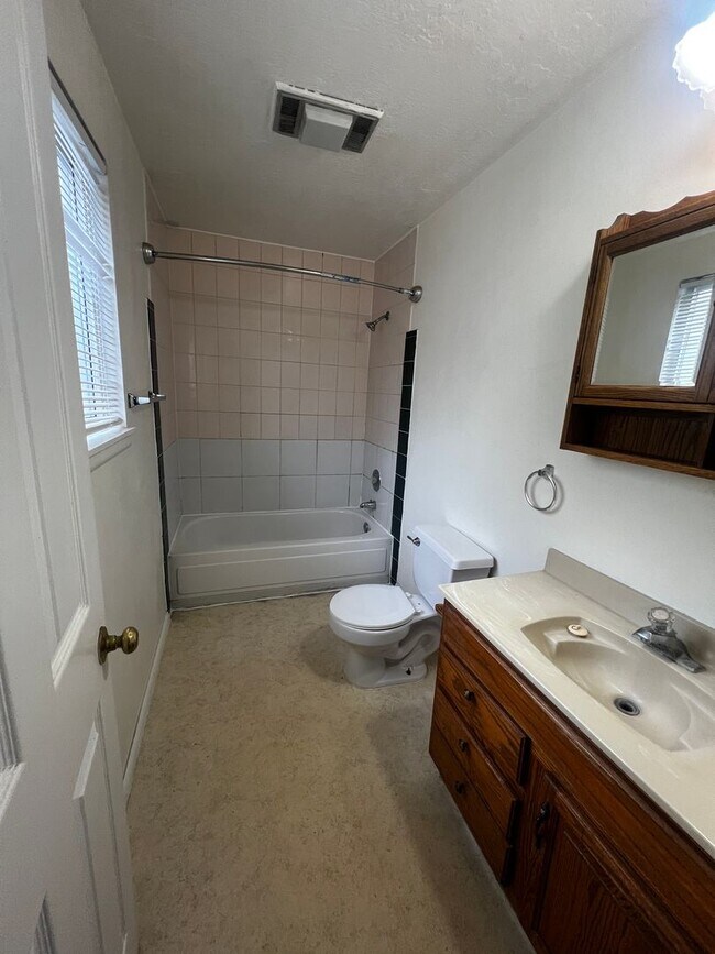 Photo - 739 S Arthur Ave Unit 739.5 S Arthur (House)