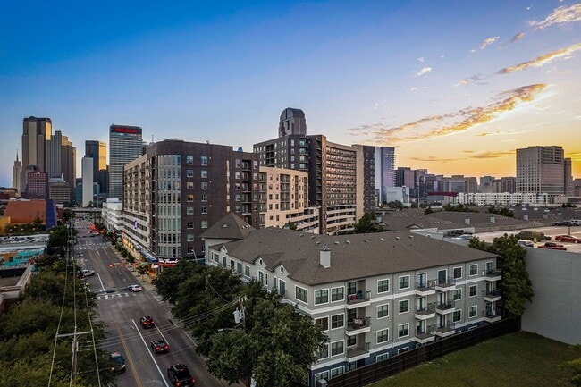Marquis at Texas Street