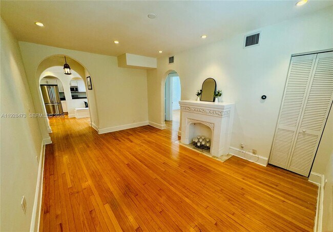 Photo - 3224 Biscayne Blvd Unidad F2