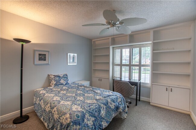Photo - 1426 Park Shore Cir