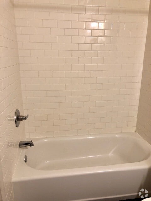 Building Photo - 6484 Park Manor Dr Unit A Rental