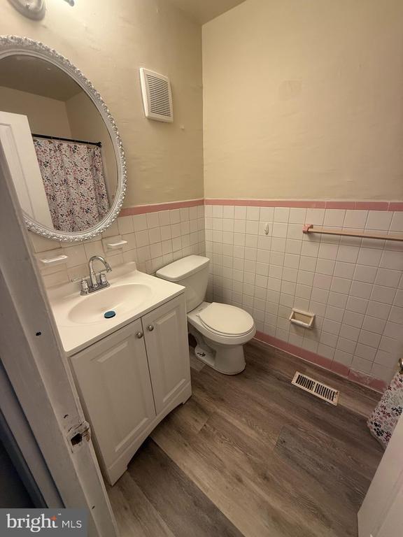 Photo - 1334 E Upsal St