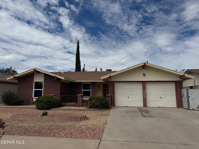 Building Photo - 3409 Tascosa St Rental
