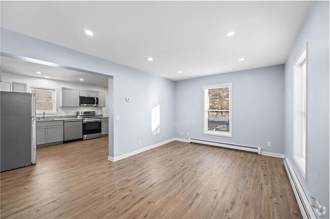 Building Photo - 142 Chad Brown St Unit 144 Rental