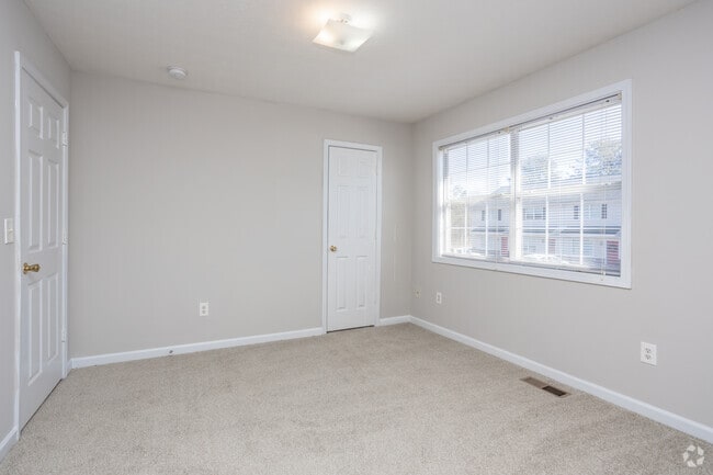 2BR, 1.5BA - 1,083SF