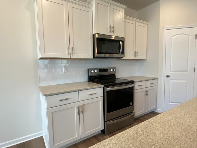 Room in Townhome on Planters Trace Ln