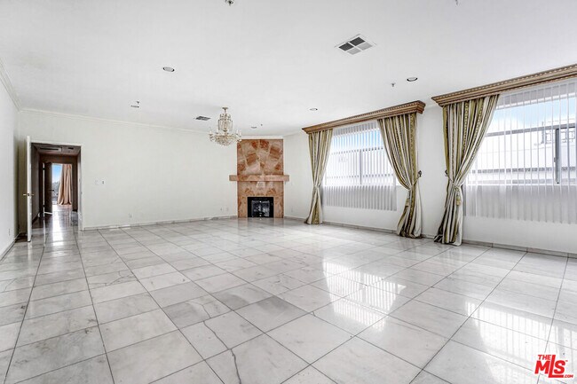 Photo - 1132 S Shenandoah St Unit PH