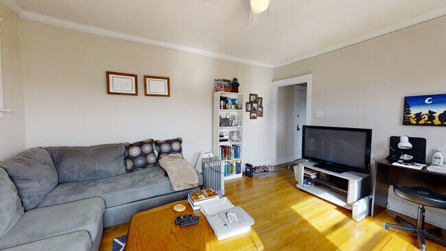 Photo - 409 Beloit-2M Unidad 2M