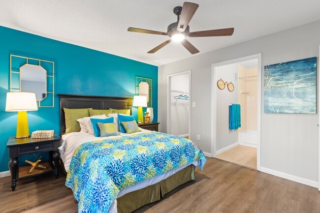 Calibre Bend Apartments
