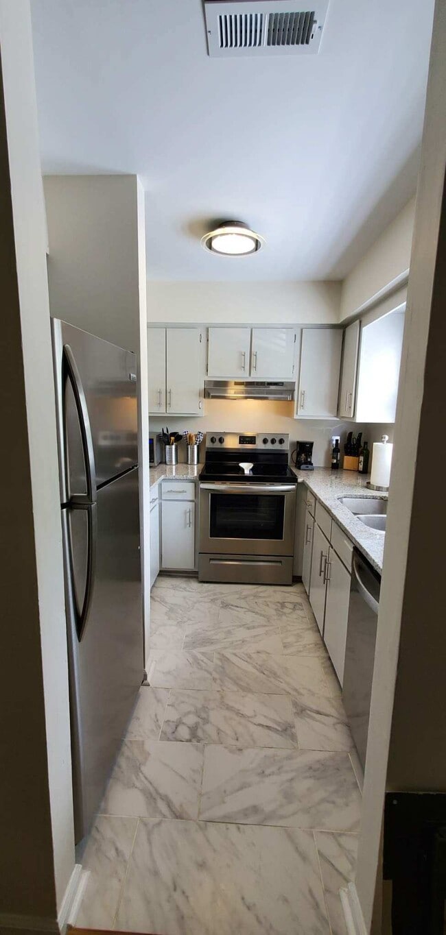 Photo - 1104 to 1150 Park Place