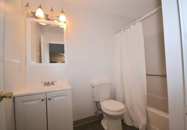 Photo - 545 Calef Rd